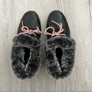 Sperry fuzzy waterproof slippers